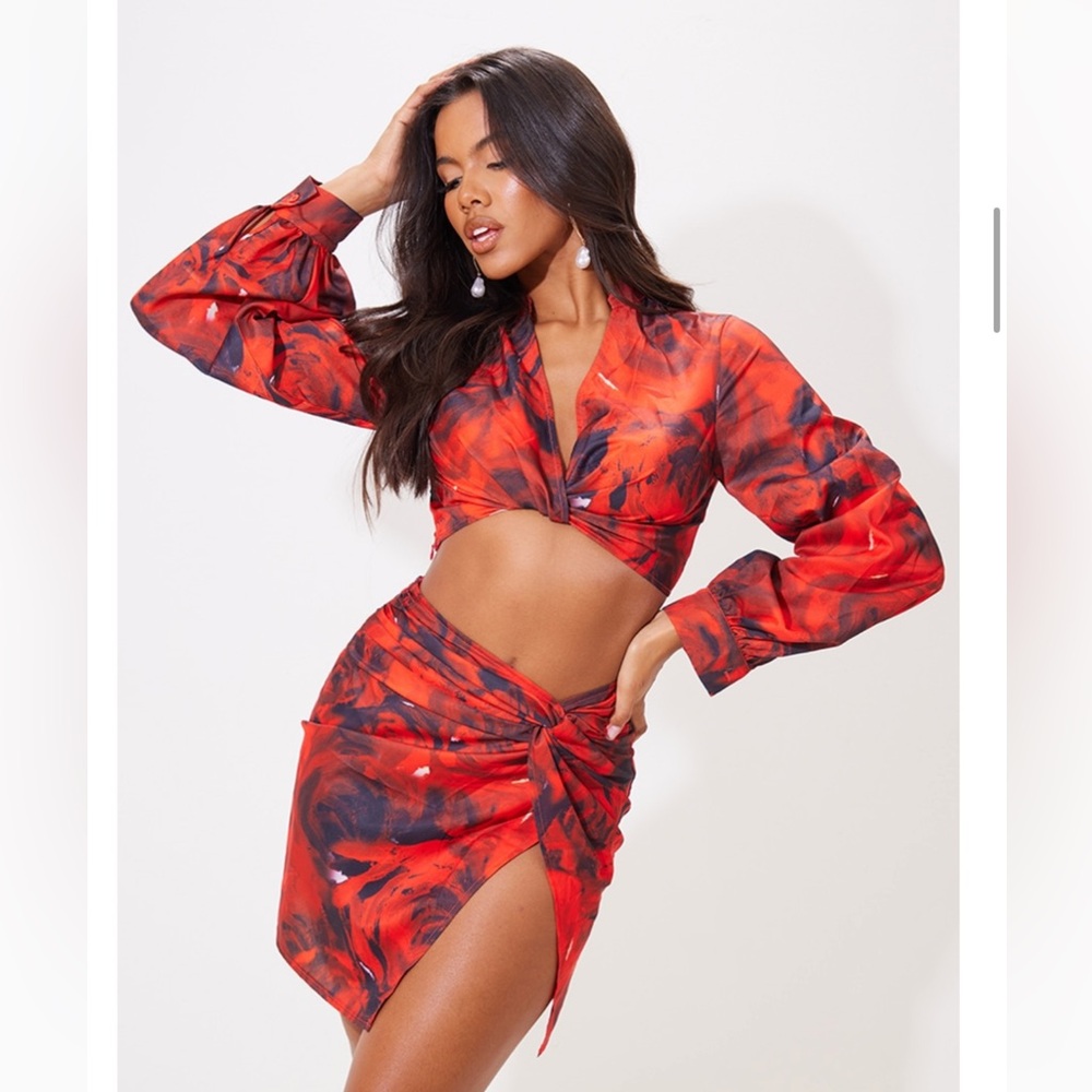 PRETTYLITTLETHING - 2 Piece Skirt & Top - Size 4